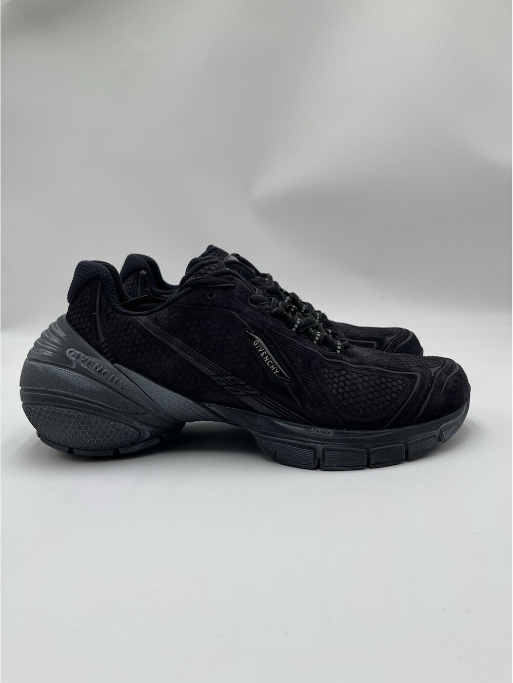 Men’s Givenchy TK-MX Runner sneakers in black mesh Size 43